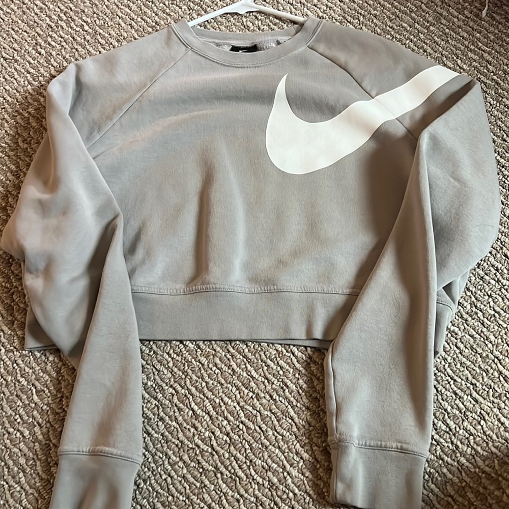 Grey Nike long sleeve